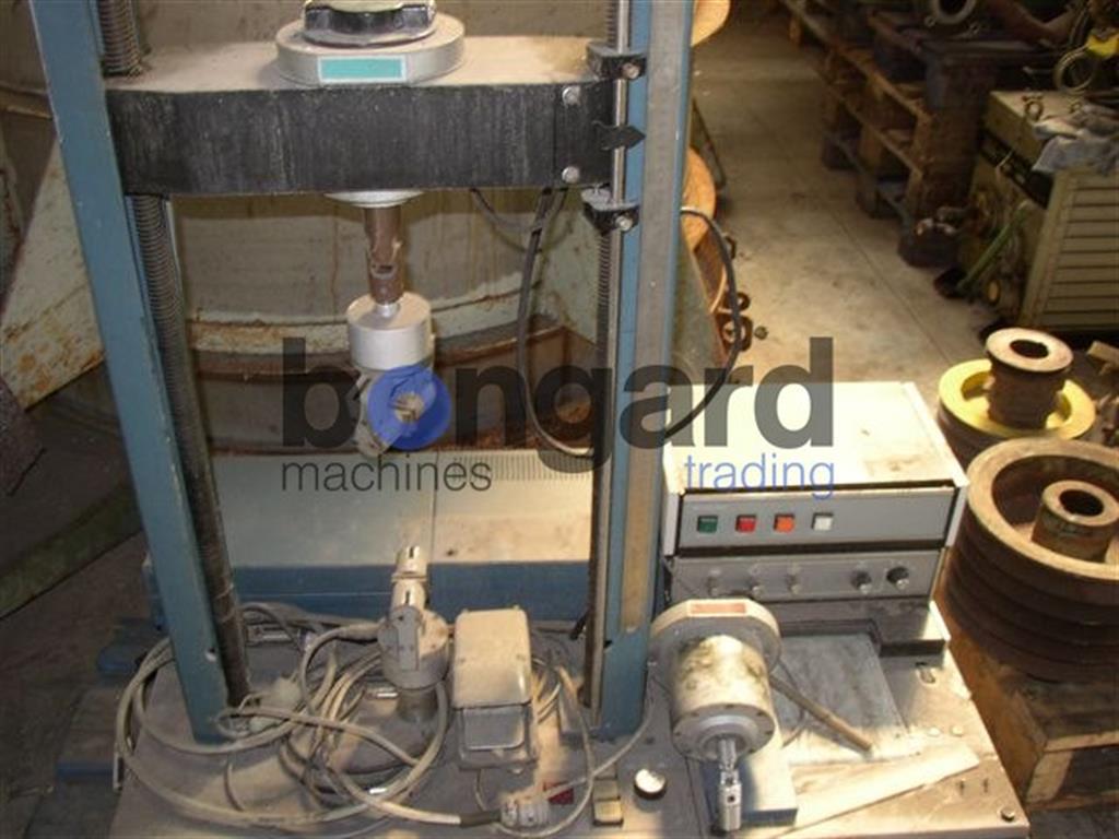 INSTRON 1026 Tensile Testing Machine | BONGARD